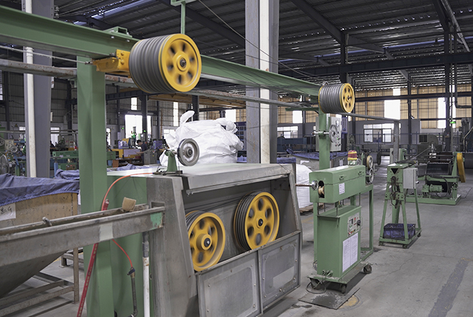 牽引機(jī)+火花機(jī)